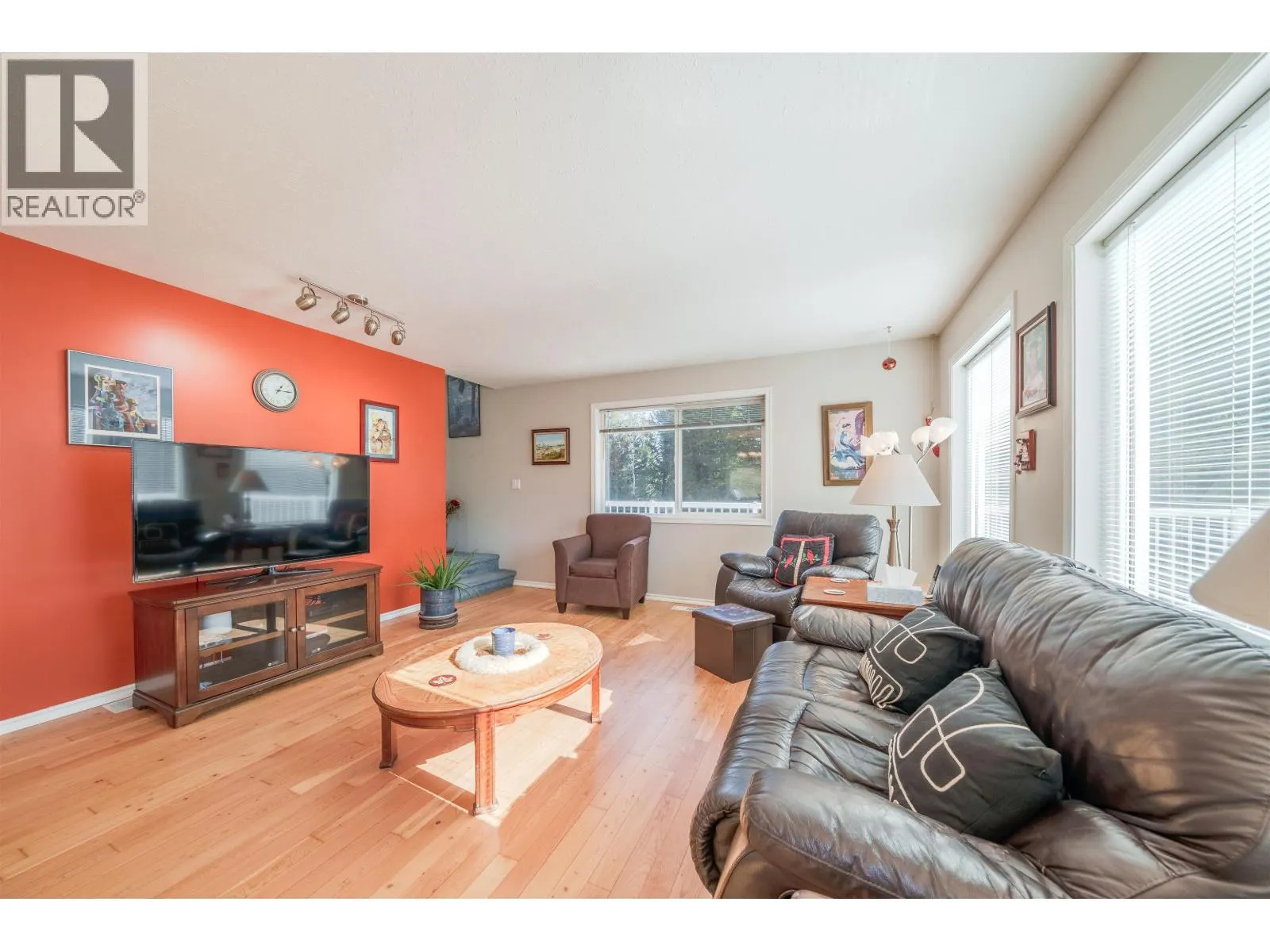 5565 BIRCHWOOD ROAD