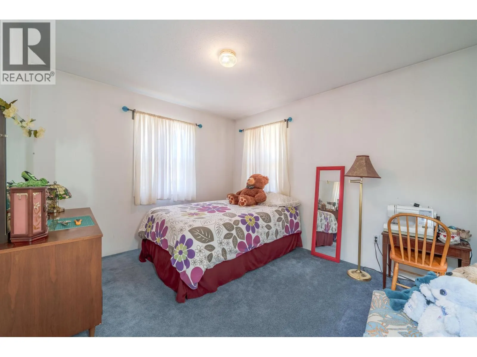 5565 BIRCHWOOD ROAD