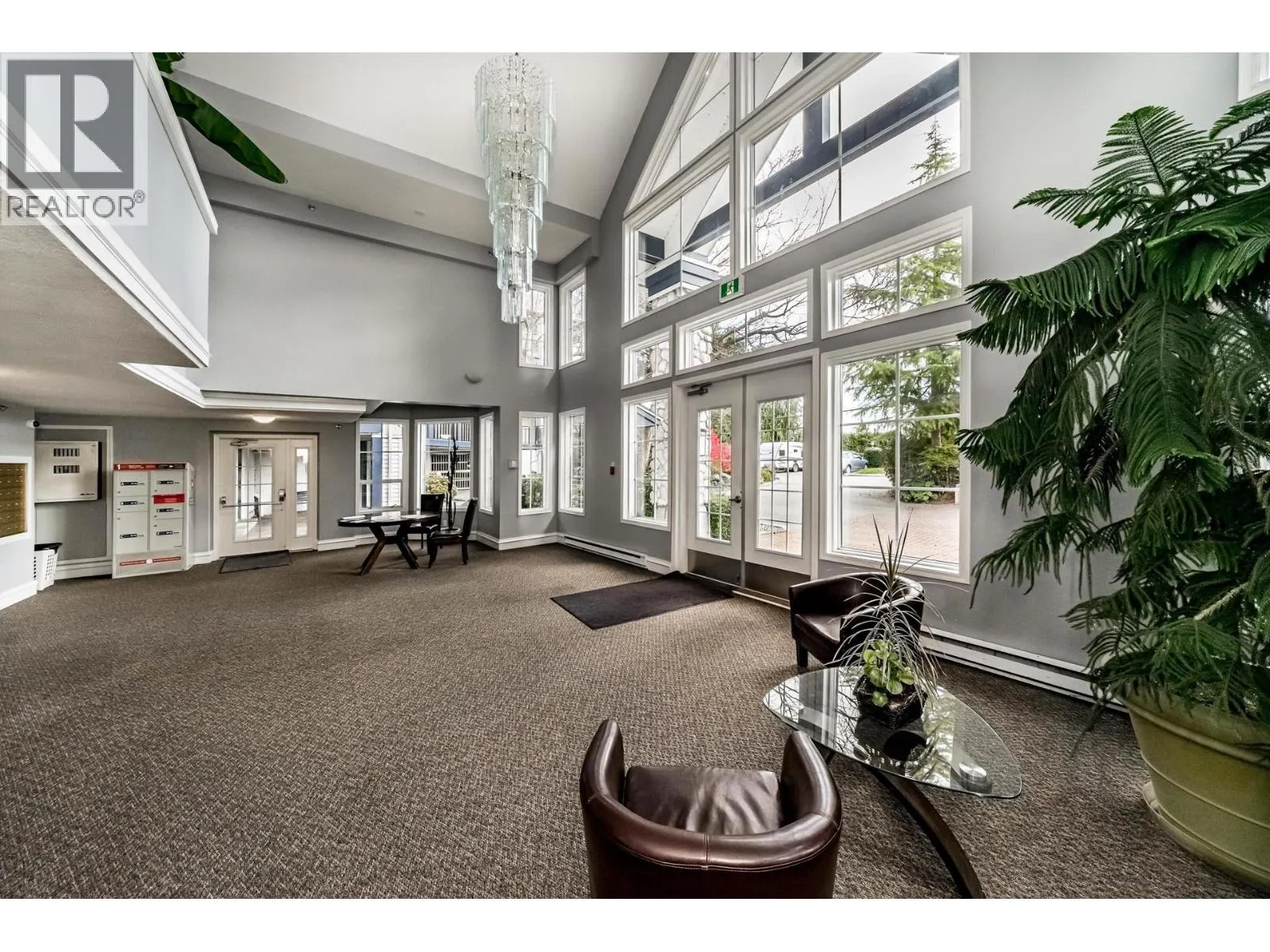 306 4955 RIVER ROAD