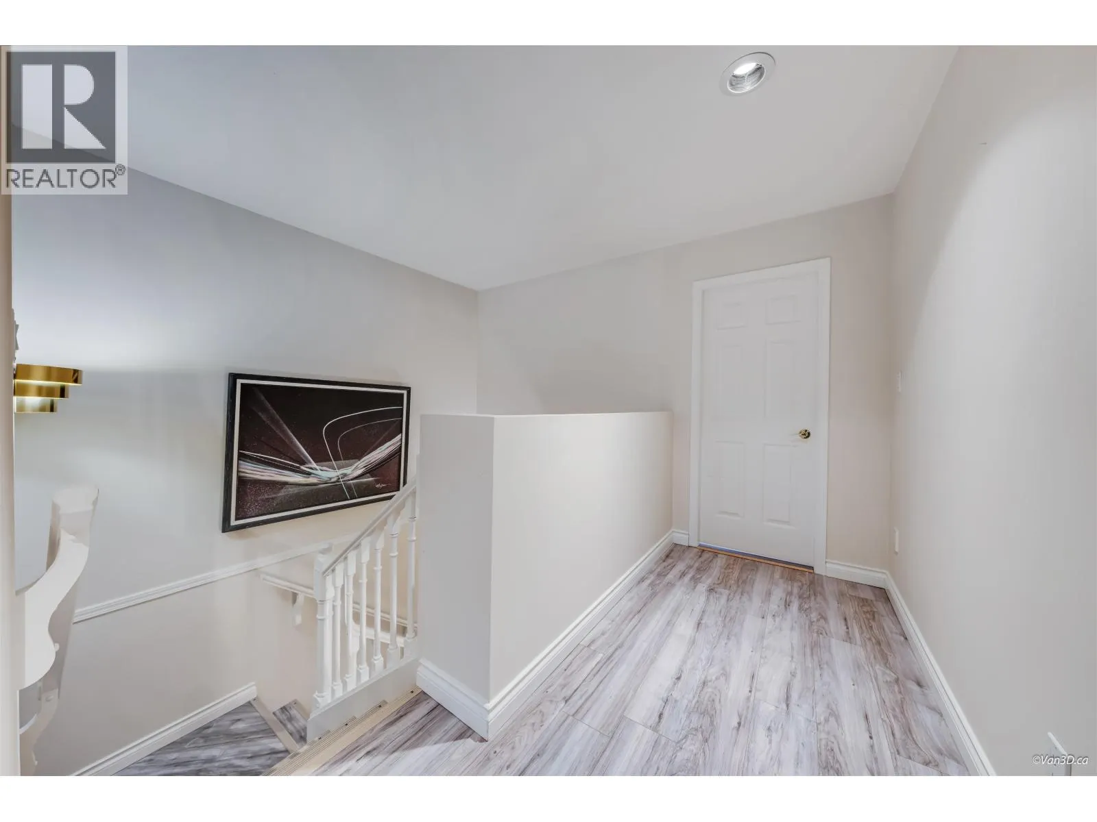 27 7695 ST. ALBANS ROAD