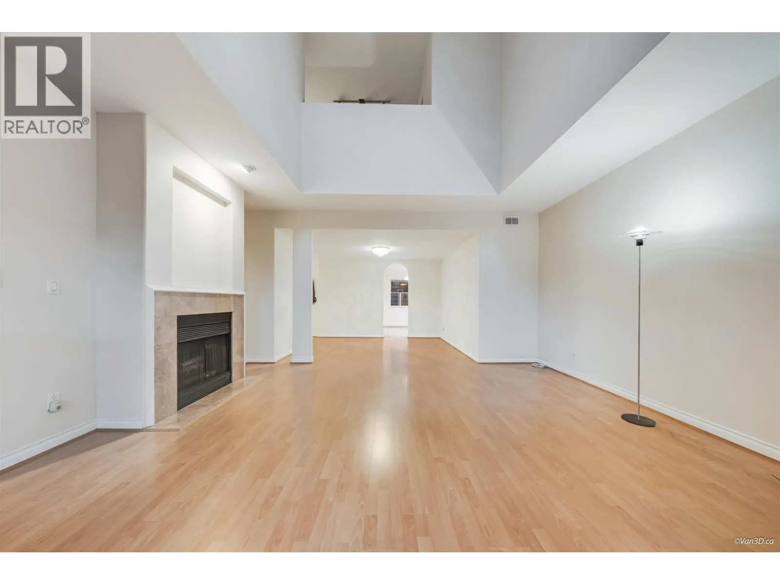 27 7695 ST. ALBANS ROAD