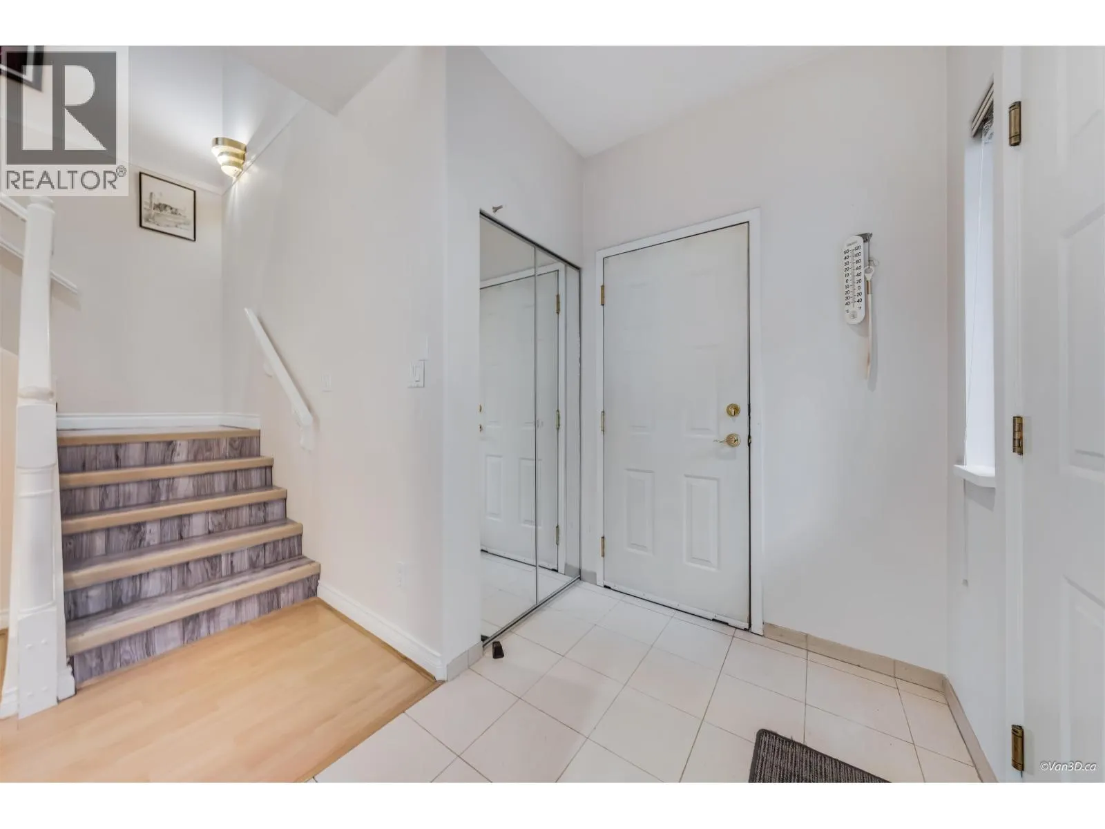 27 7695 ST. ALBANS ROAD