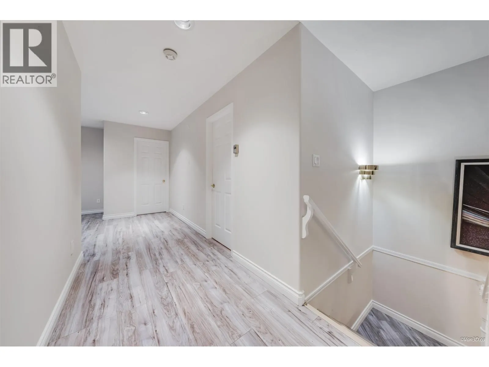 27 7695 ST. ALBANS ROAD