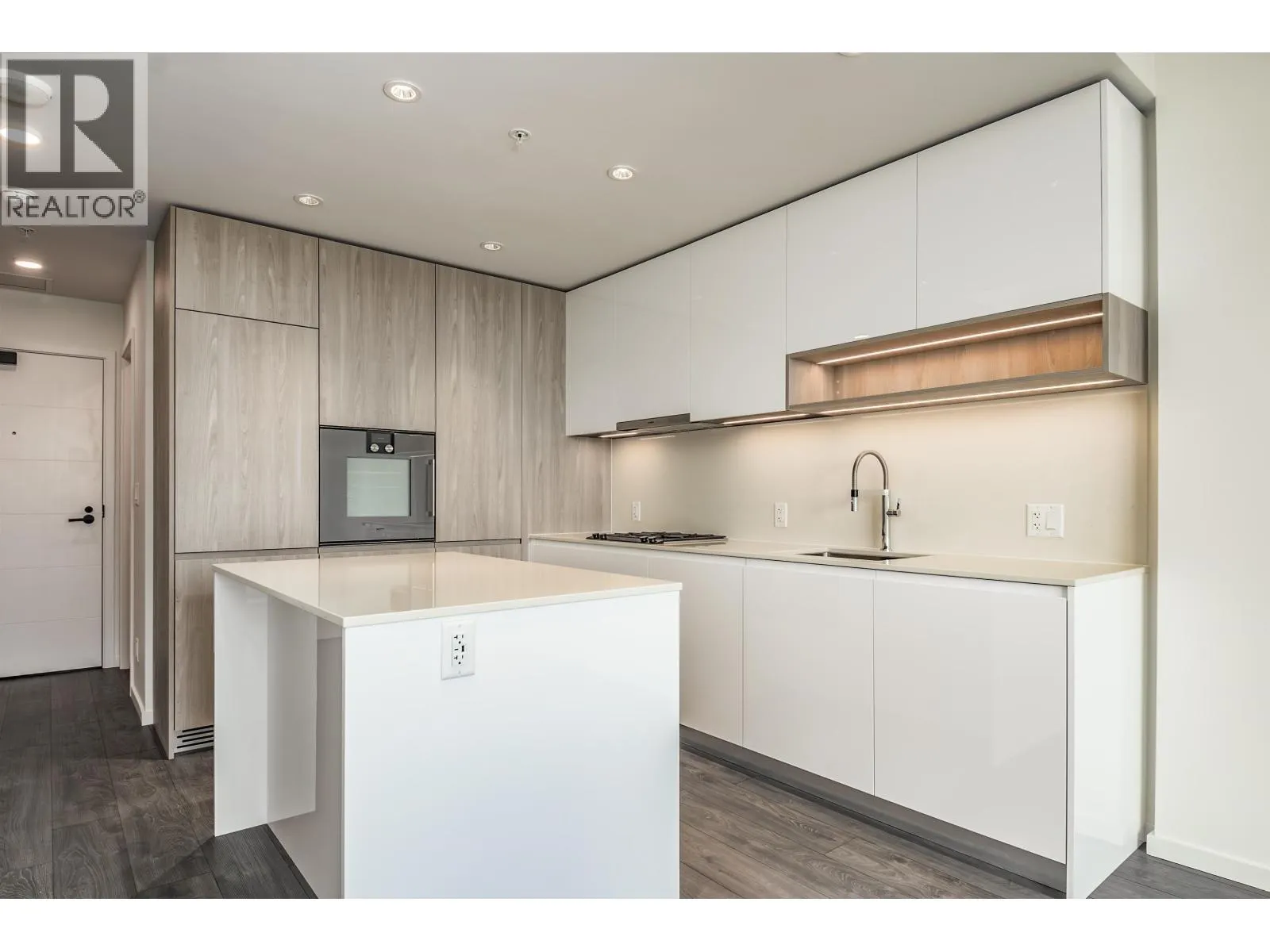 765 6600 MINORU BOULEVARD