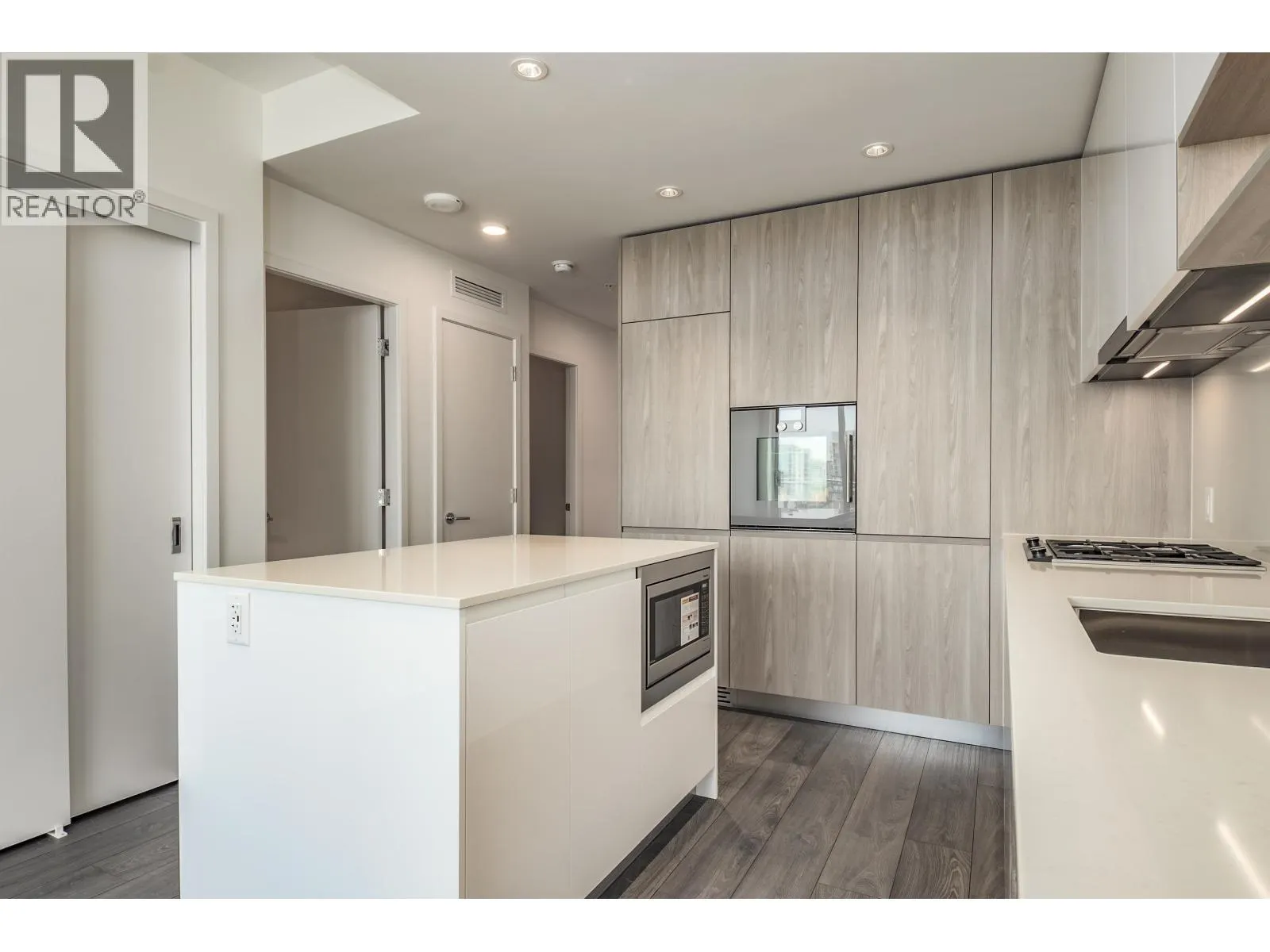 765 6600 MINORU BOULEVARD