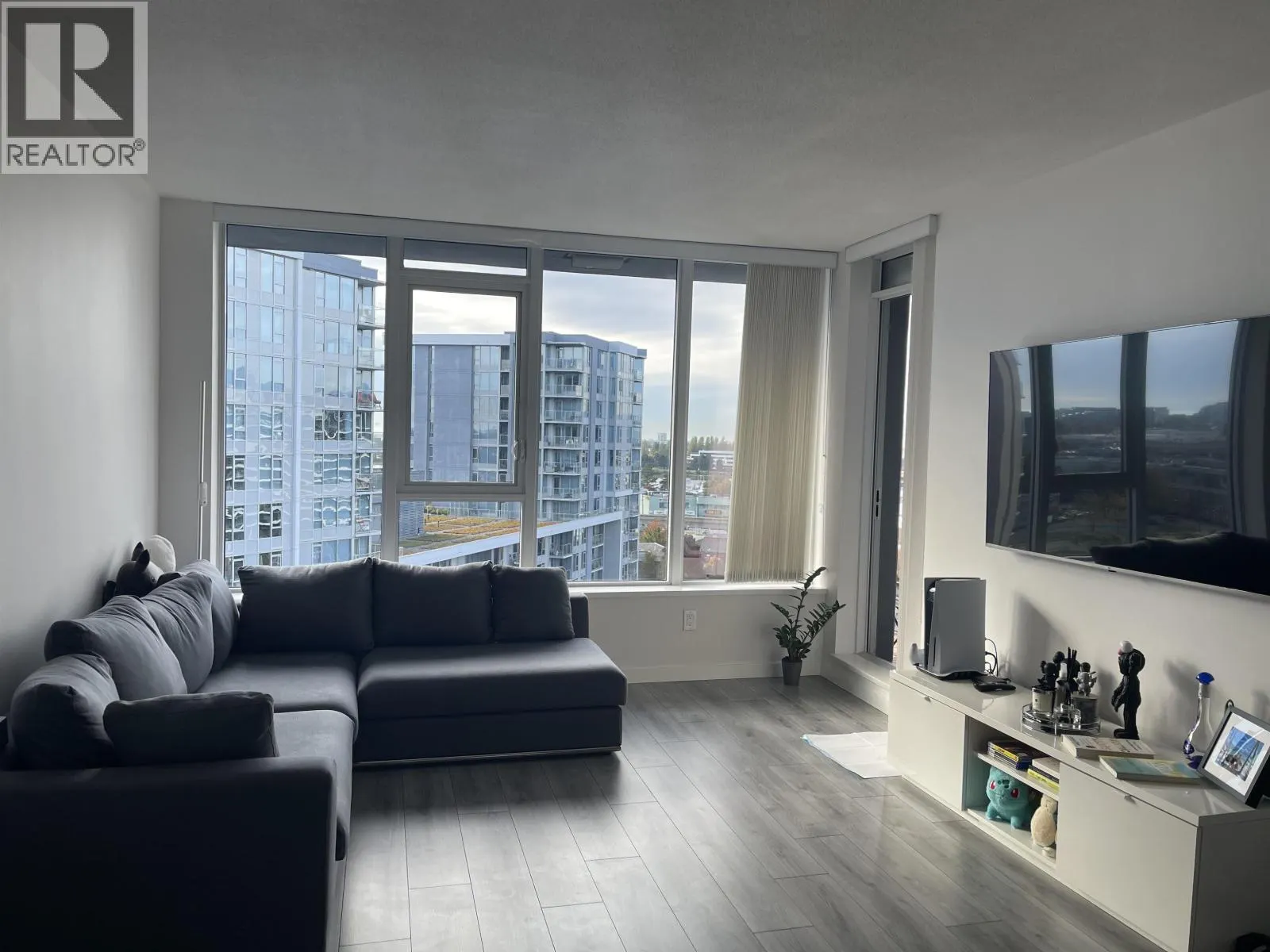 1502 3333 BROWN ROAD