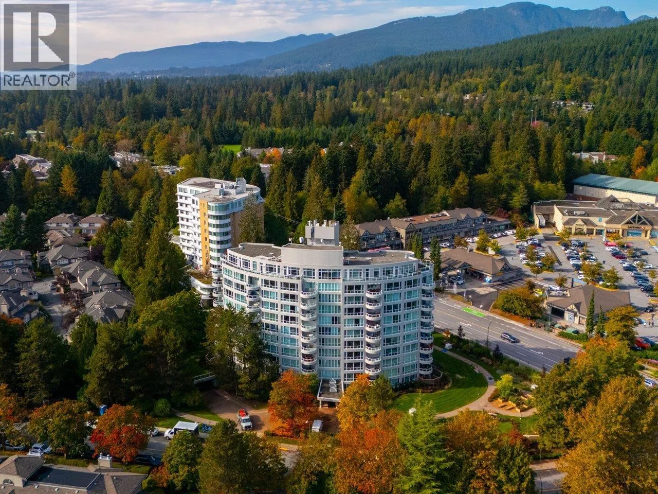 304 995 ROCHE POINT DRIVE