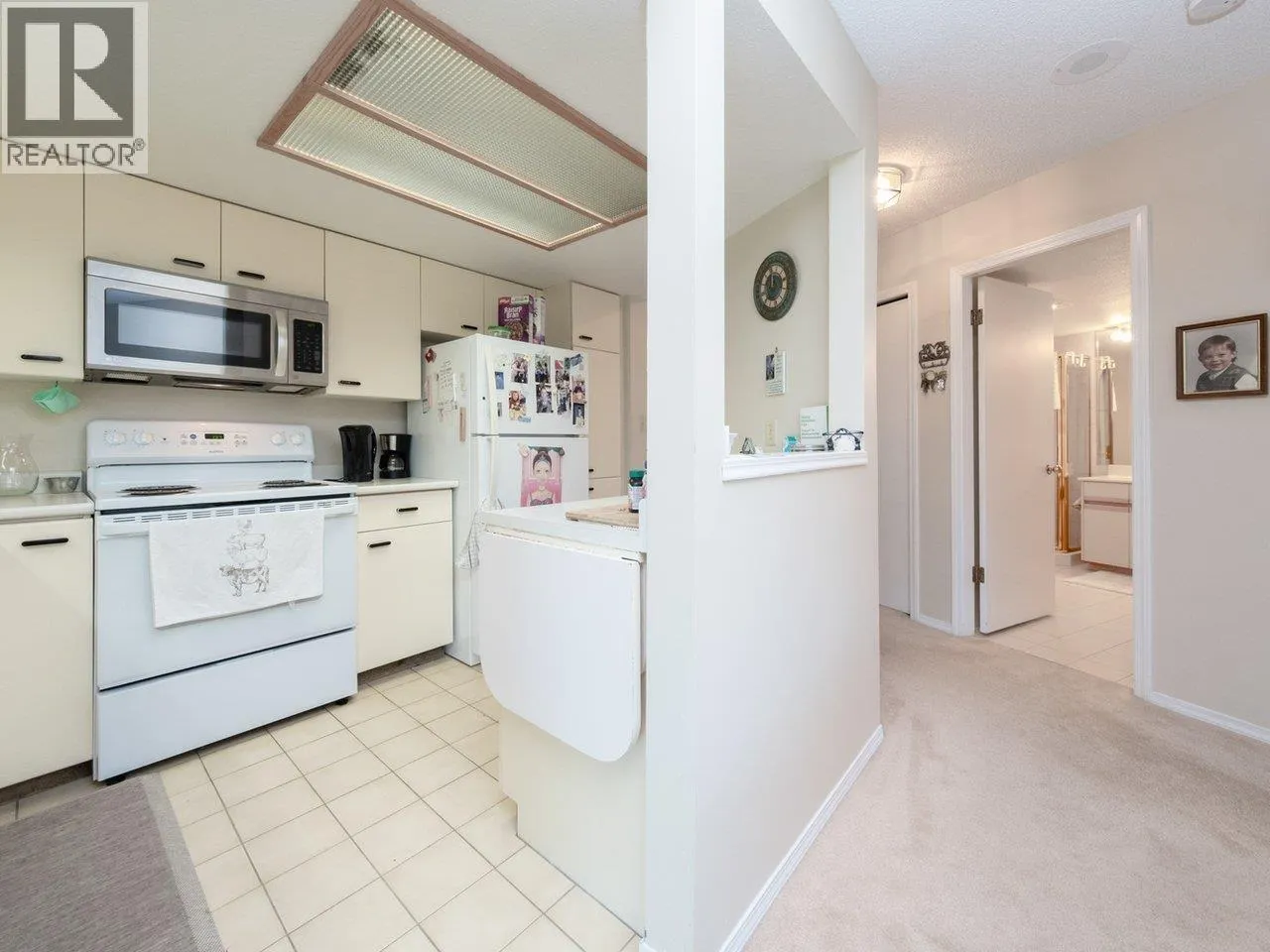304 995 ROCHE POINT DRIVE