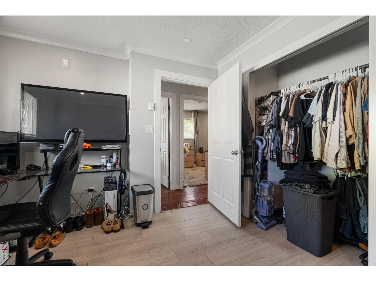 2751 SANDON DRIVE