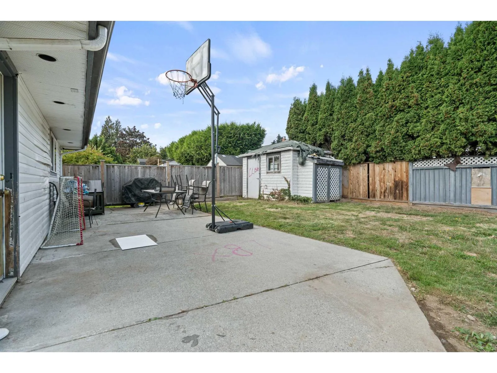 2751 SANDON DRIVE
