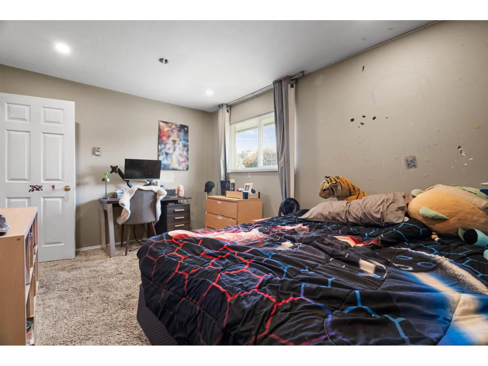2751 SANDON DRIVE