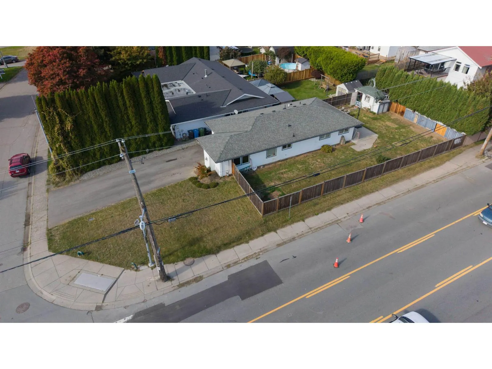 2751 SANDON DRIVE