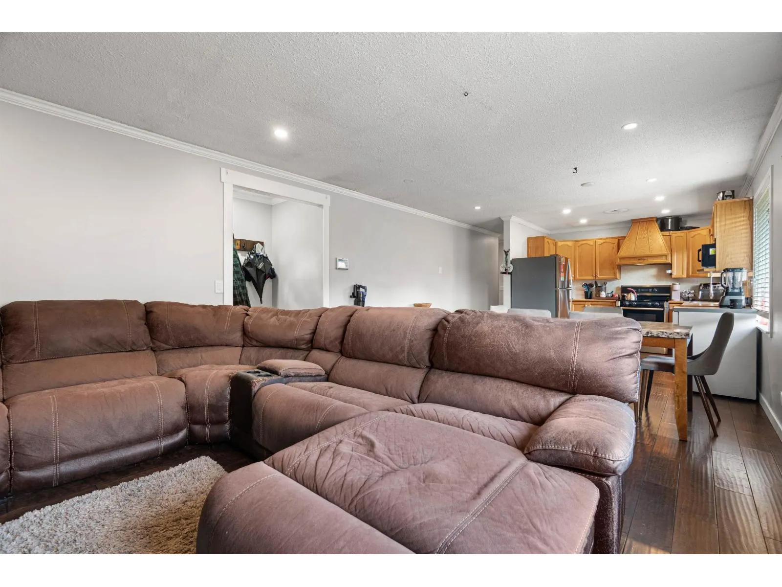 2751 SANDON DRIVE