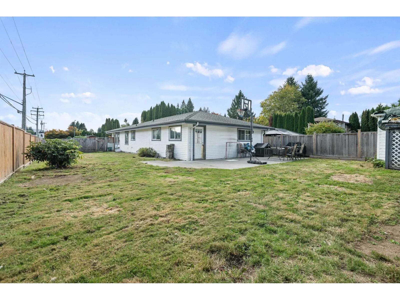 2751 SANDON DRIVE
