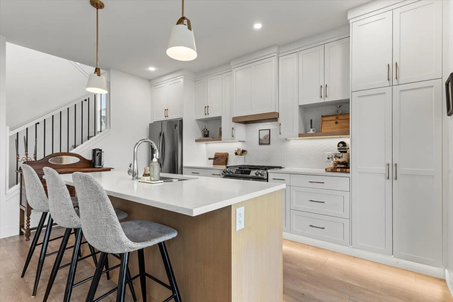 45422 WILLOWSTREAM ROAD|Lower Landing