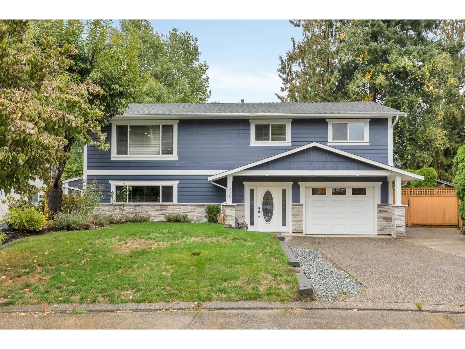 34632 DEVON CRESCENT