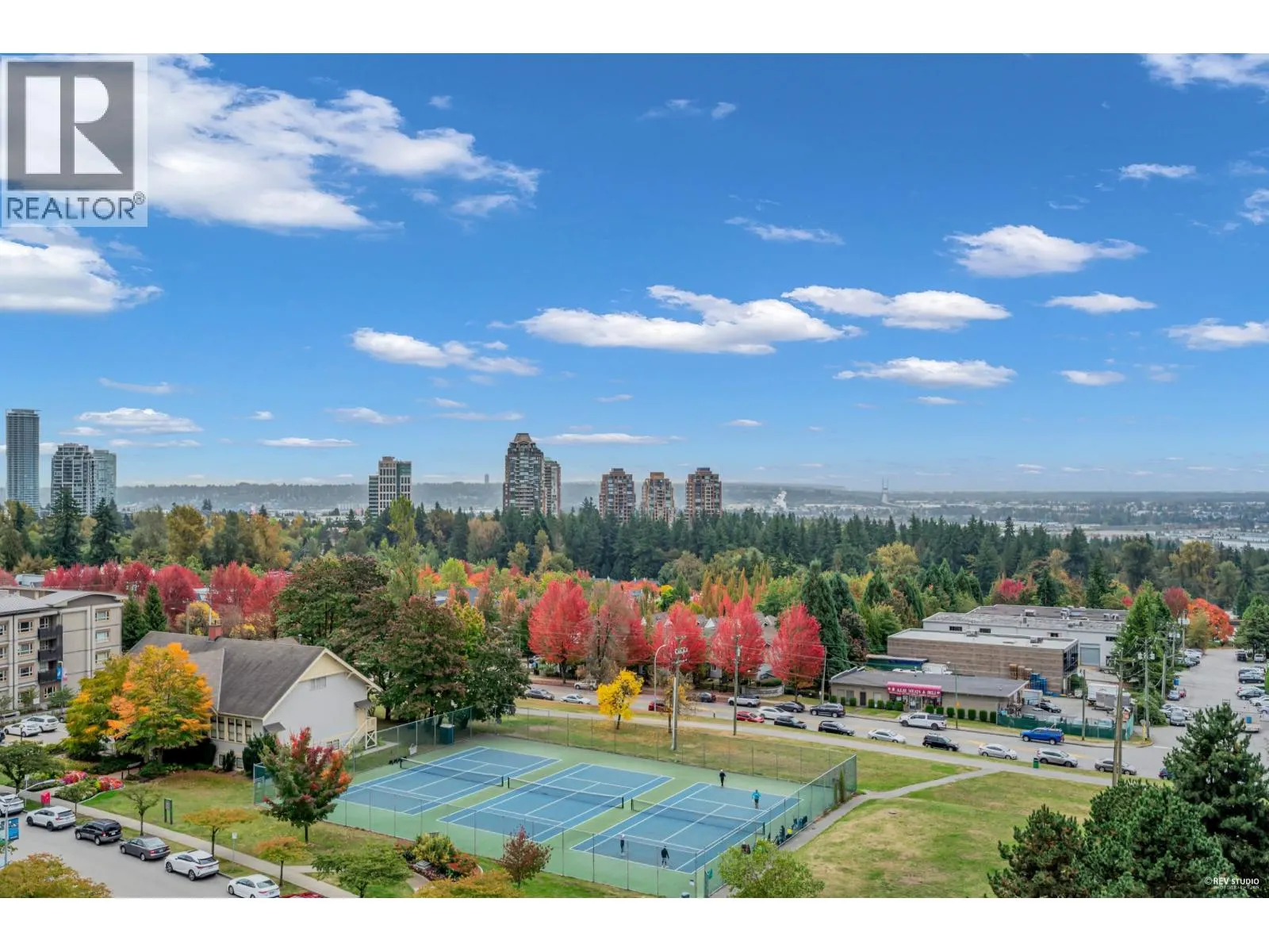 1104 6611 SOUTHOAKS CRESCENT