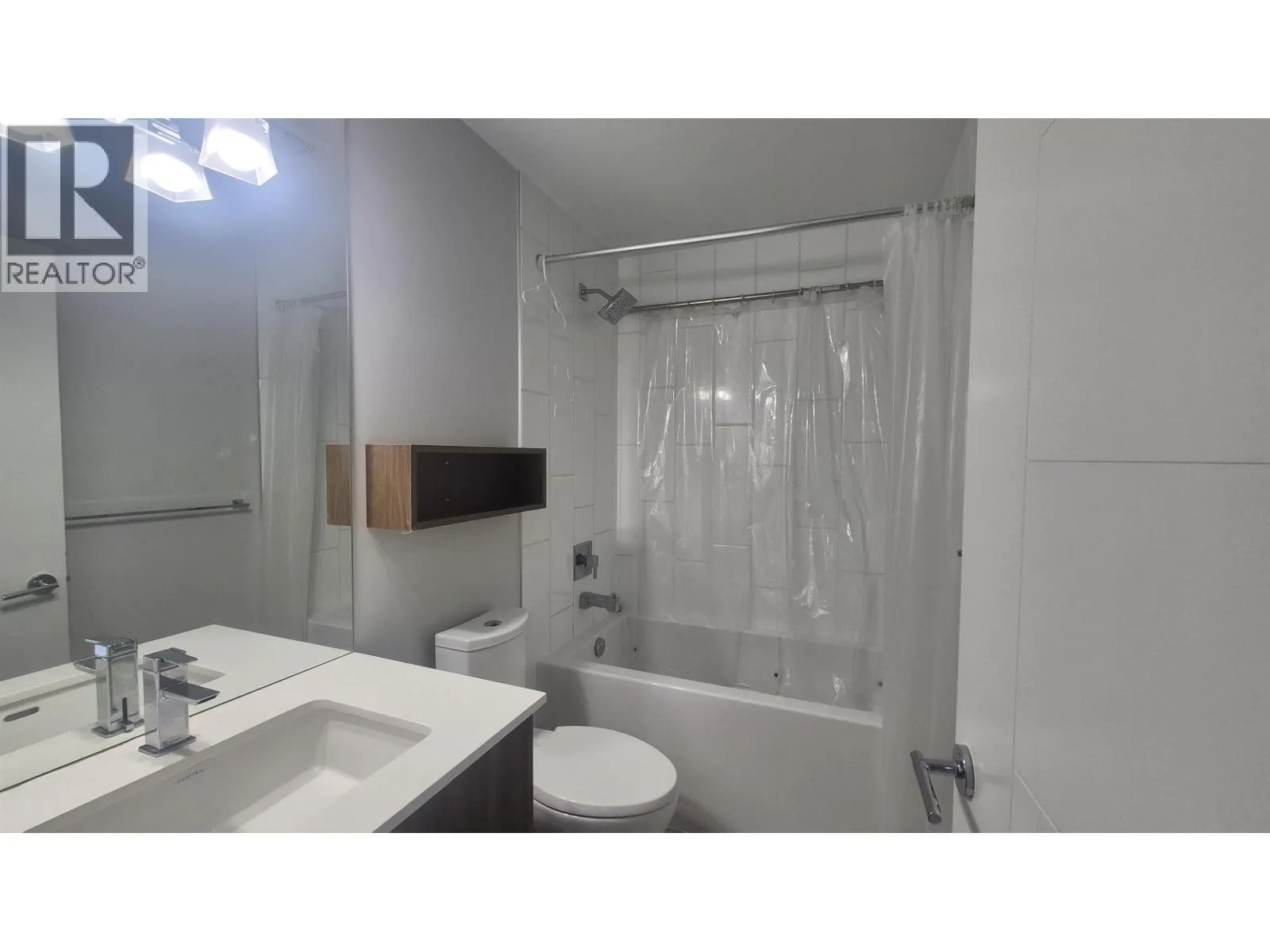 323 6283 KINGSWAY