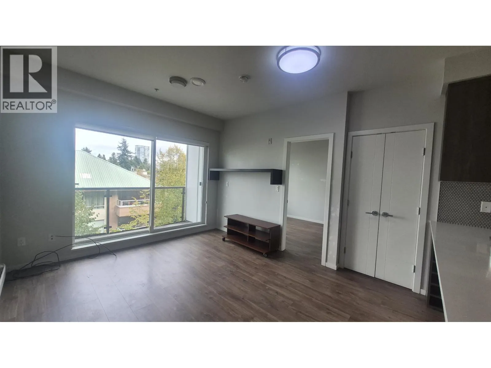 323 6283 KINGSWAY