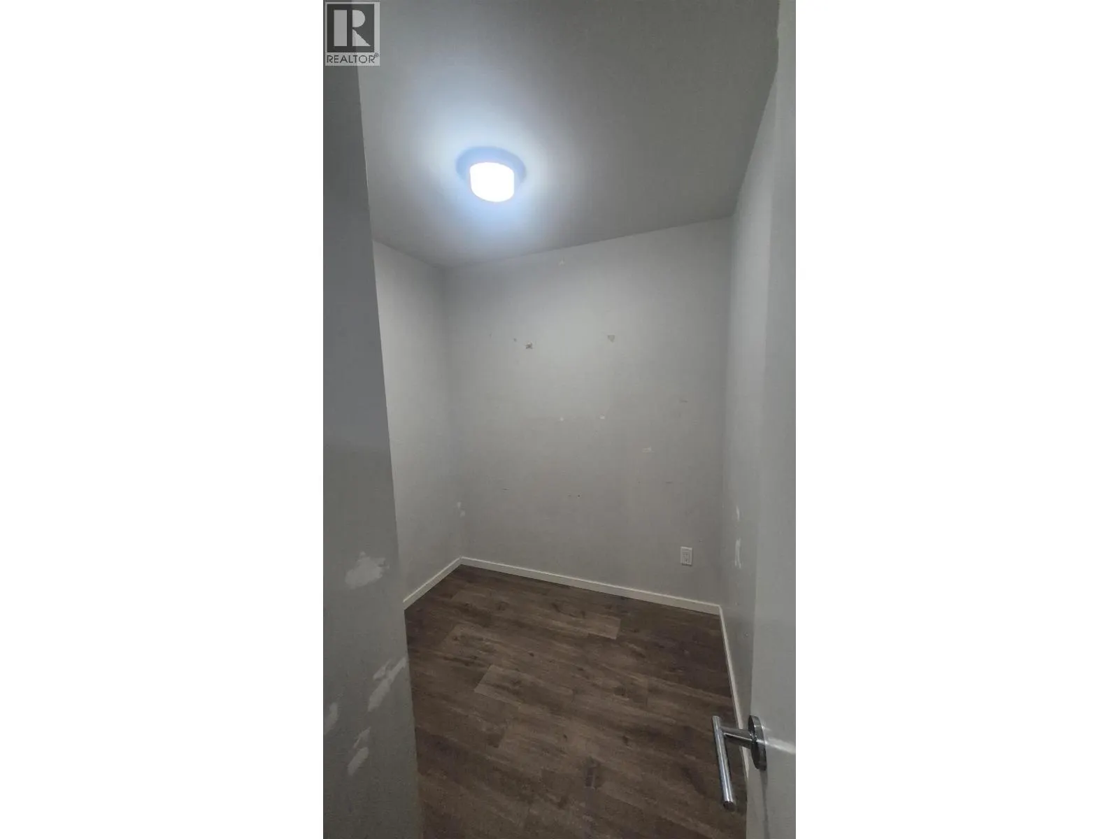 323 6283 KINGSWAY