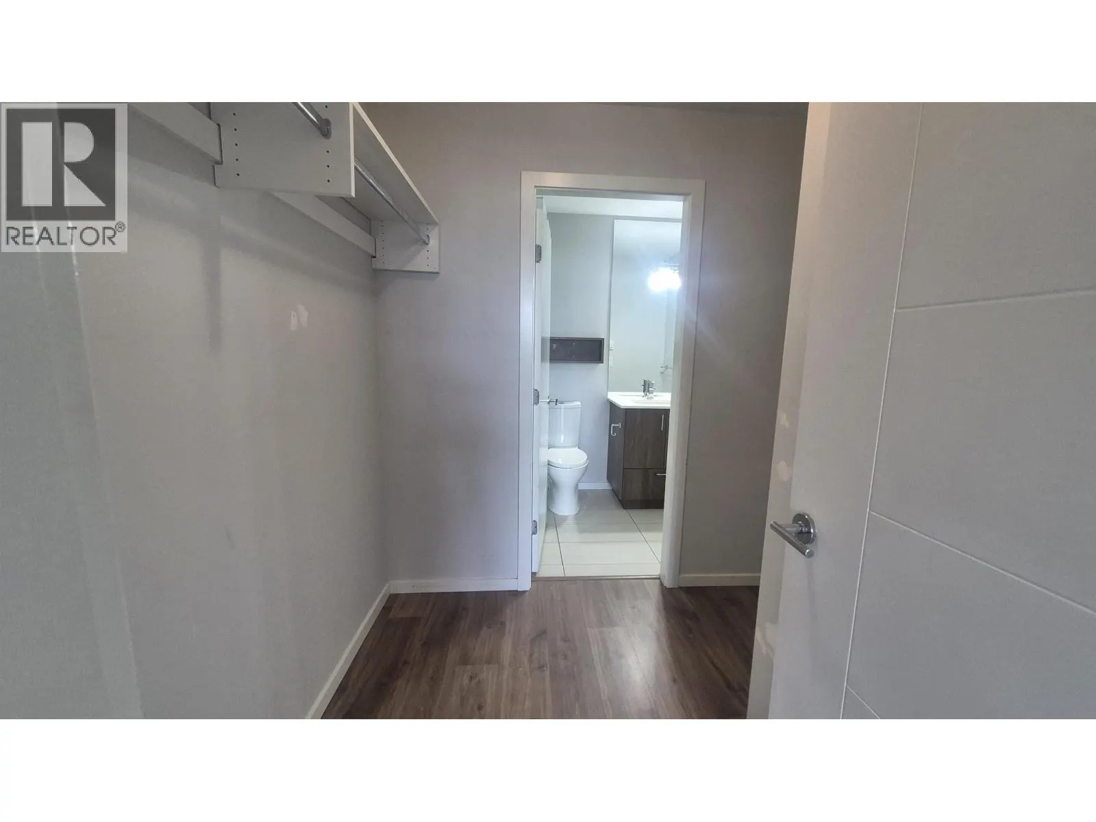 323 6283 KINGSWAY