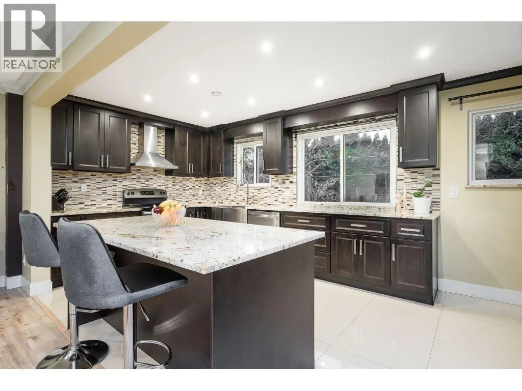 3228 CEDAR DRIVE