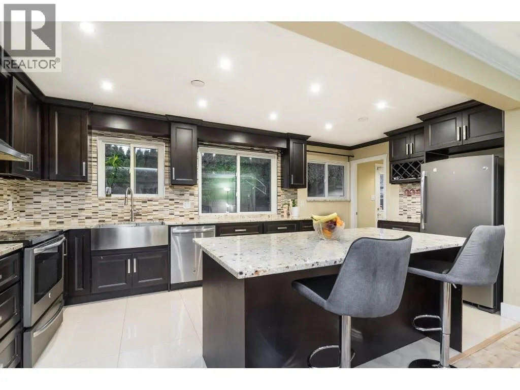 3228 CEDAR DRIVE