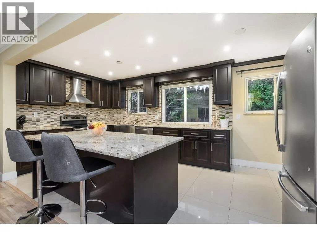 3228 CEDAR DRIVE