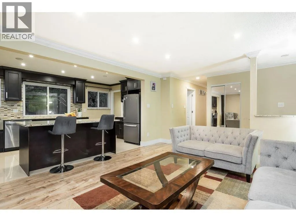 3228 CEDAR DRIVE