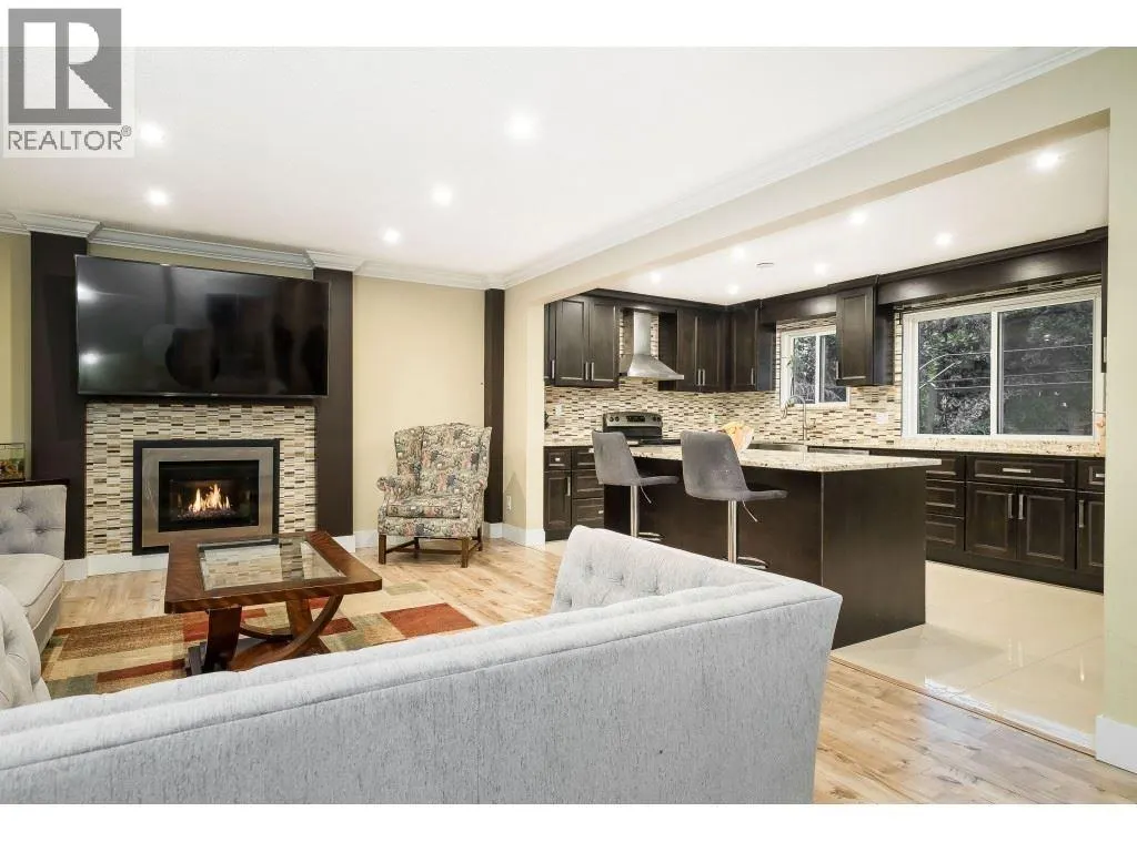 3228 CEDAR DRIVE
