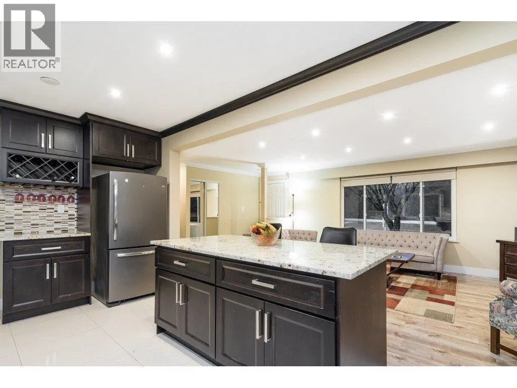 3228 CEDAR DRIVE