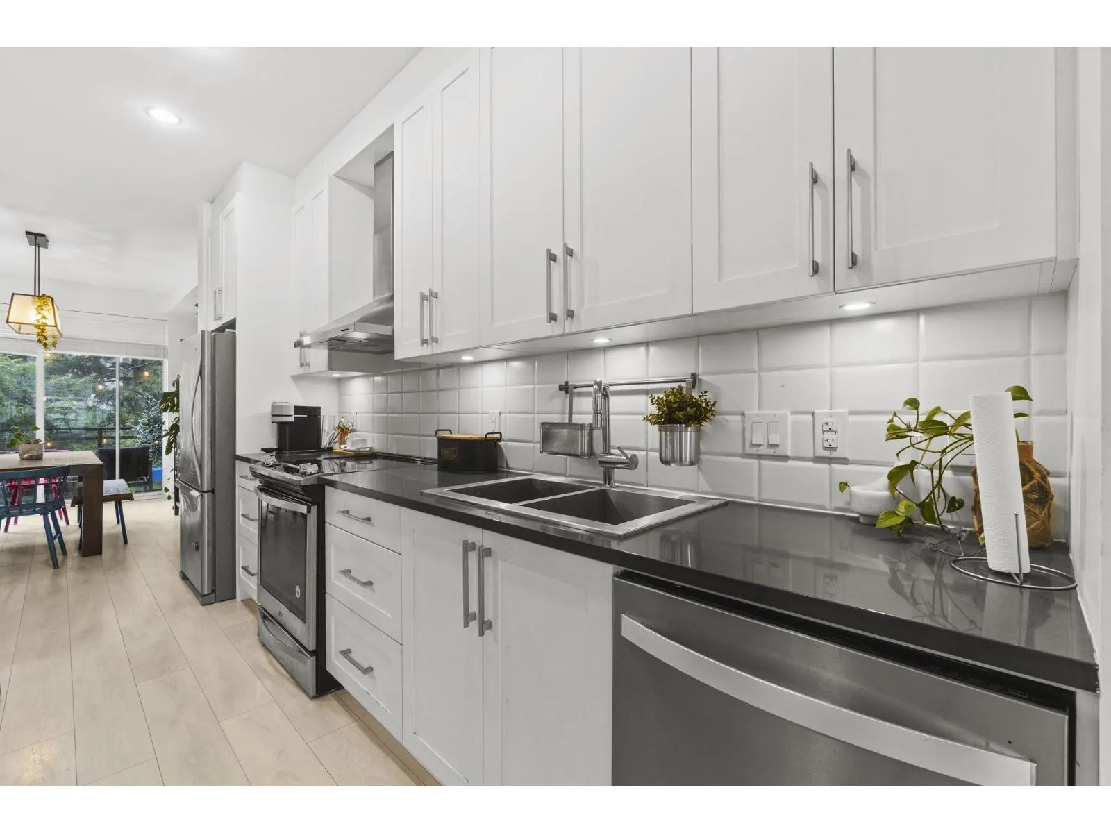 41 20857 77A AVENUE