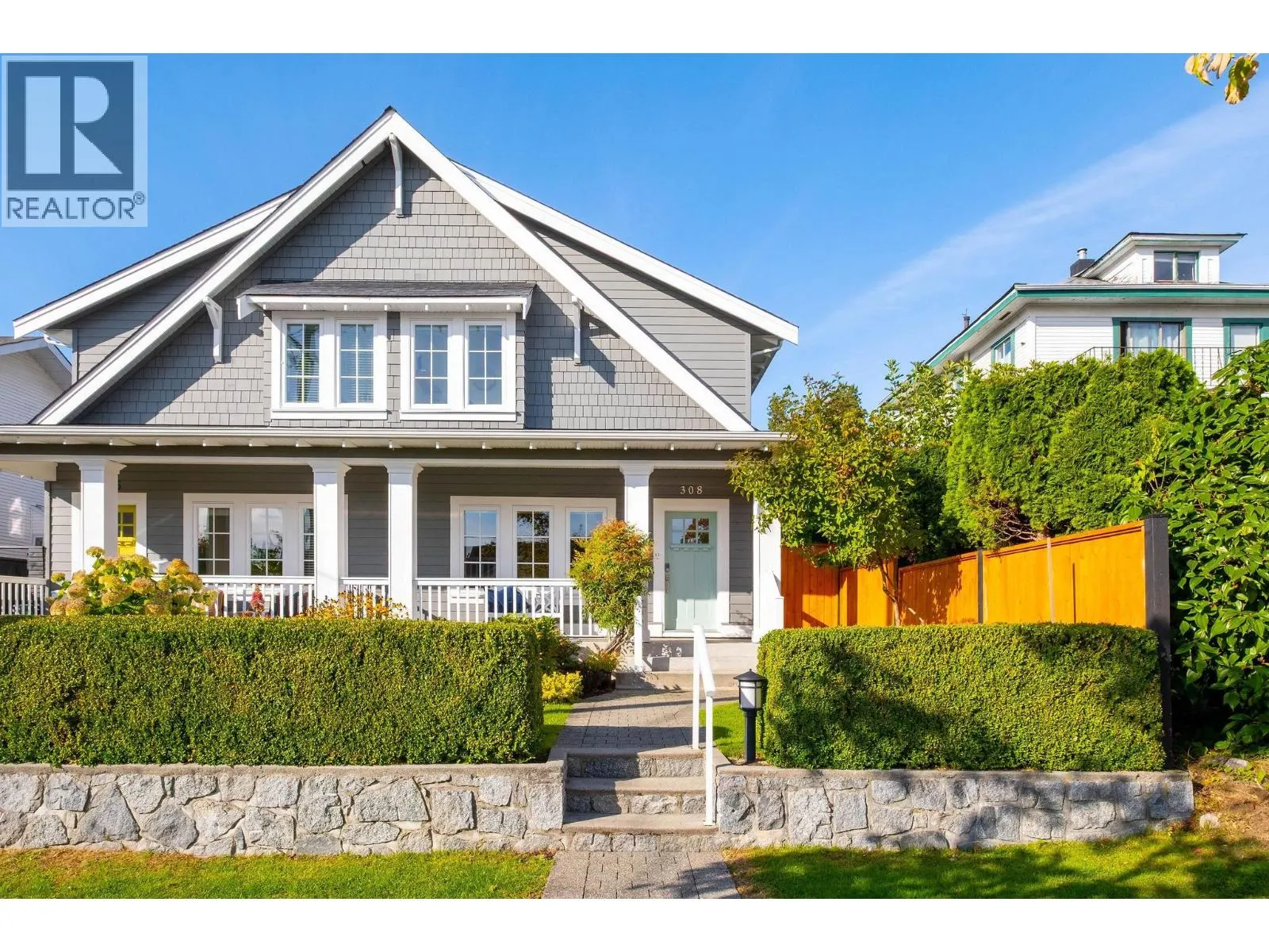 308 E 9TH STREET