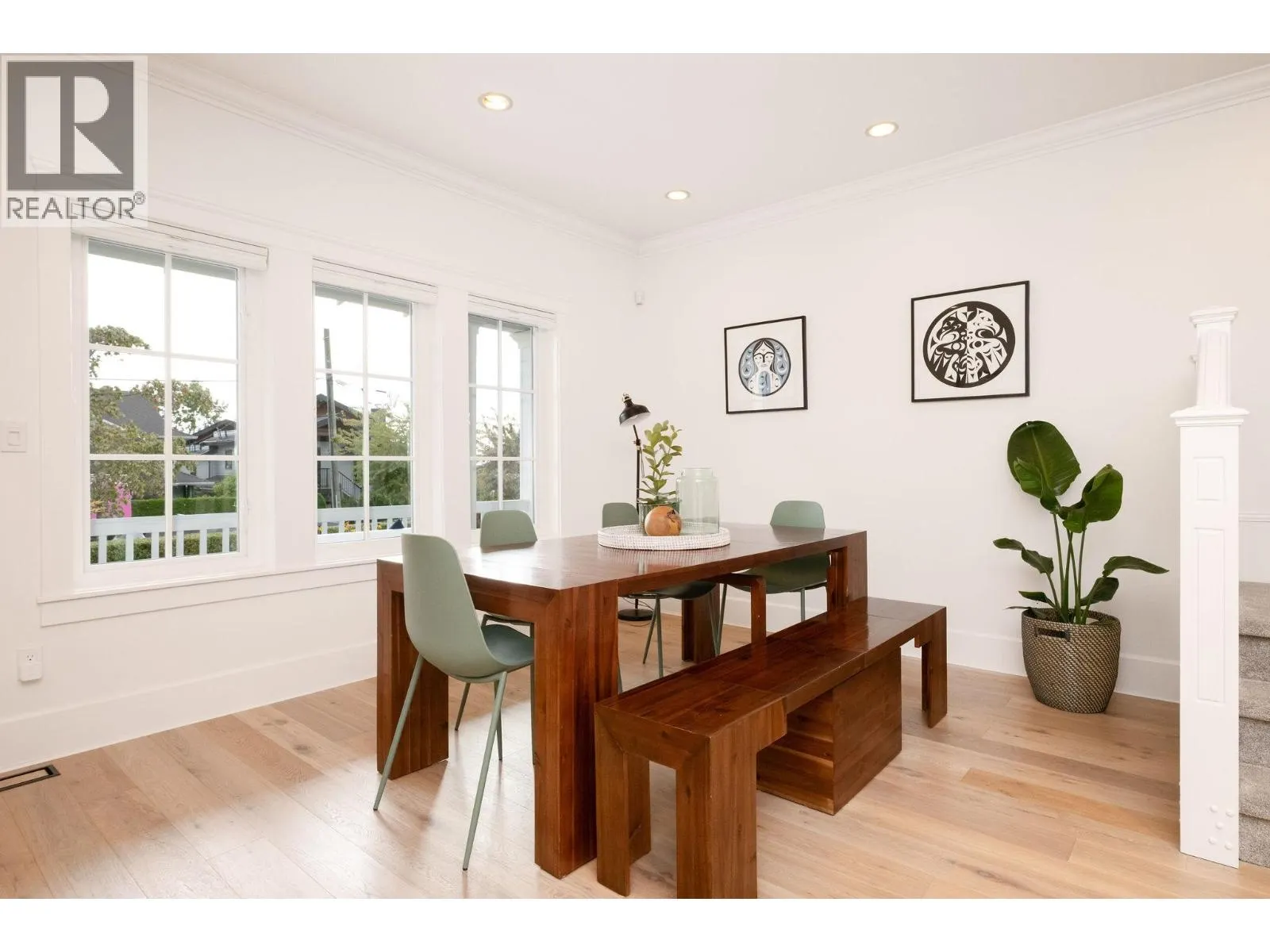 308 E 9TH STREET