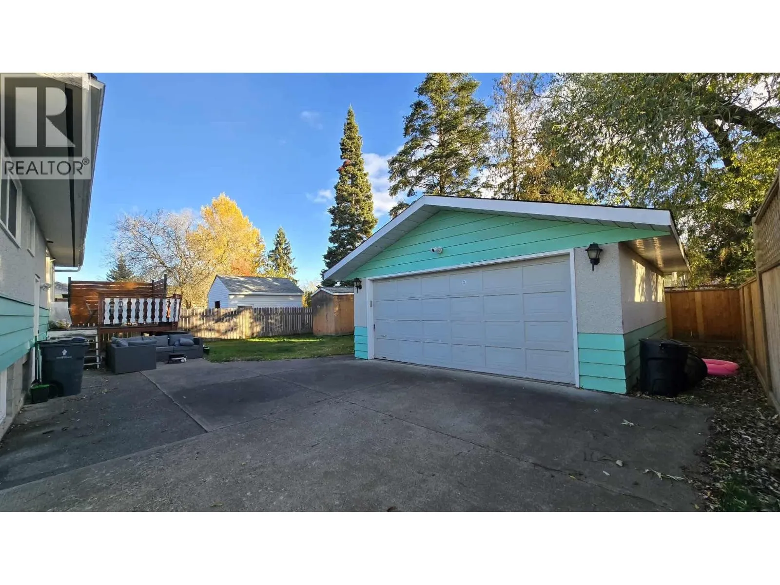 771 YOUNGS AVENUE