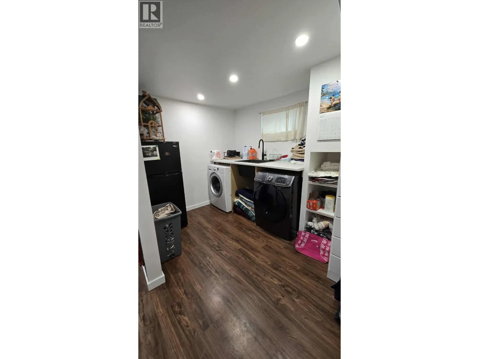 771 YOUNGS AVENUE