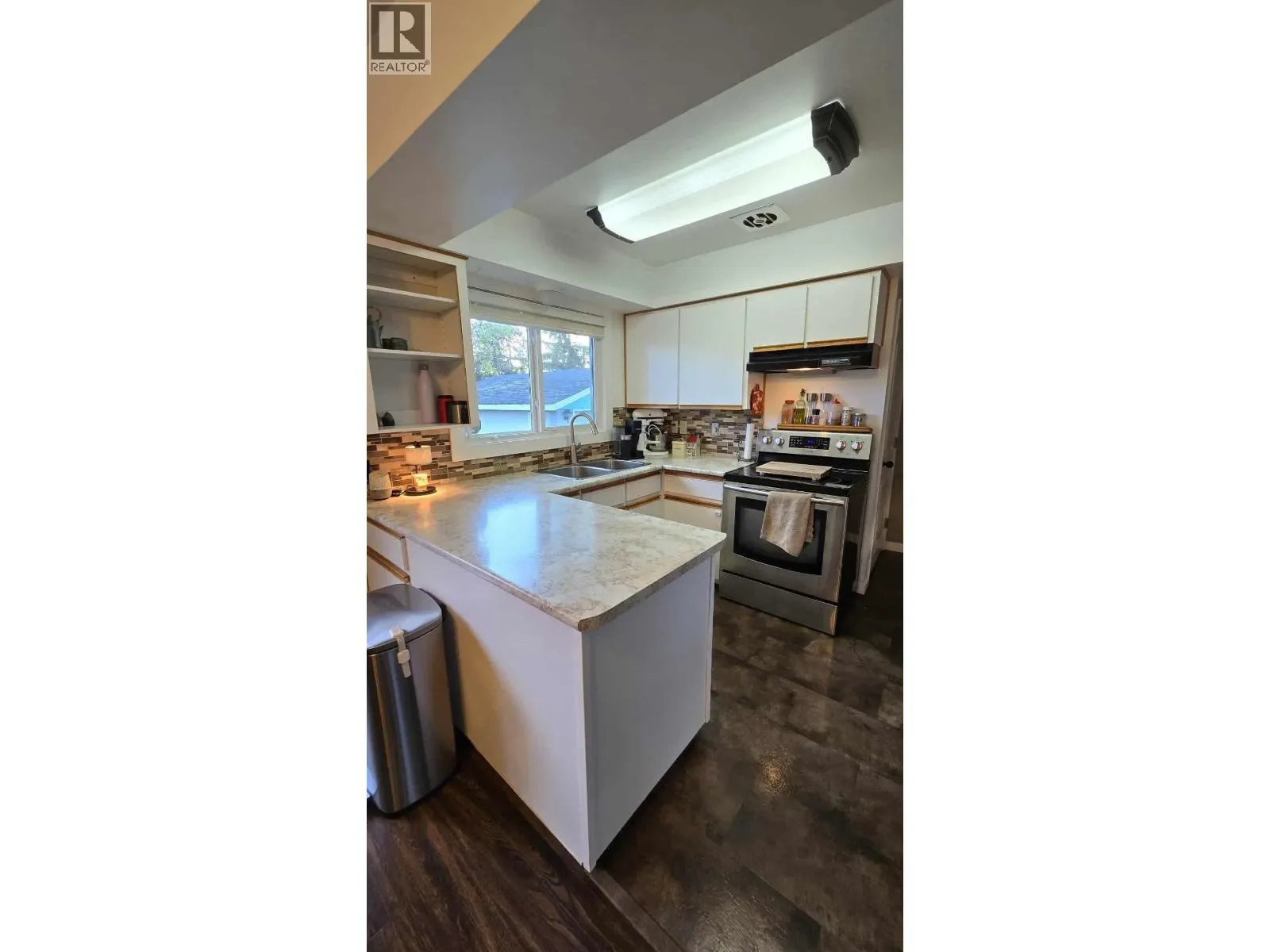 771 YOUNGS AVENUE