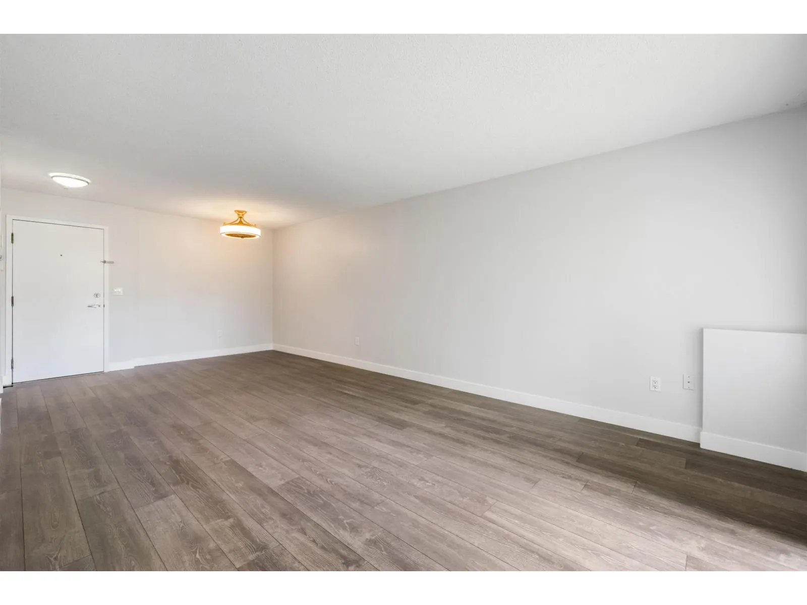 4 5664 200 STREET
