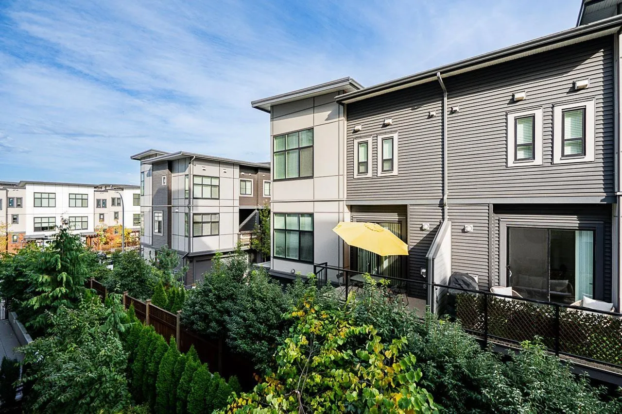B304 20838 78B AVENUE