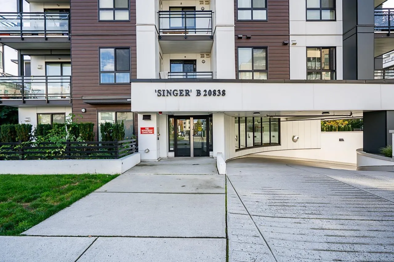 B304 20838 78B AVENUE