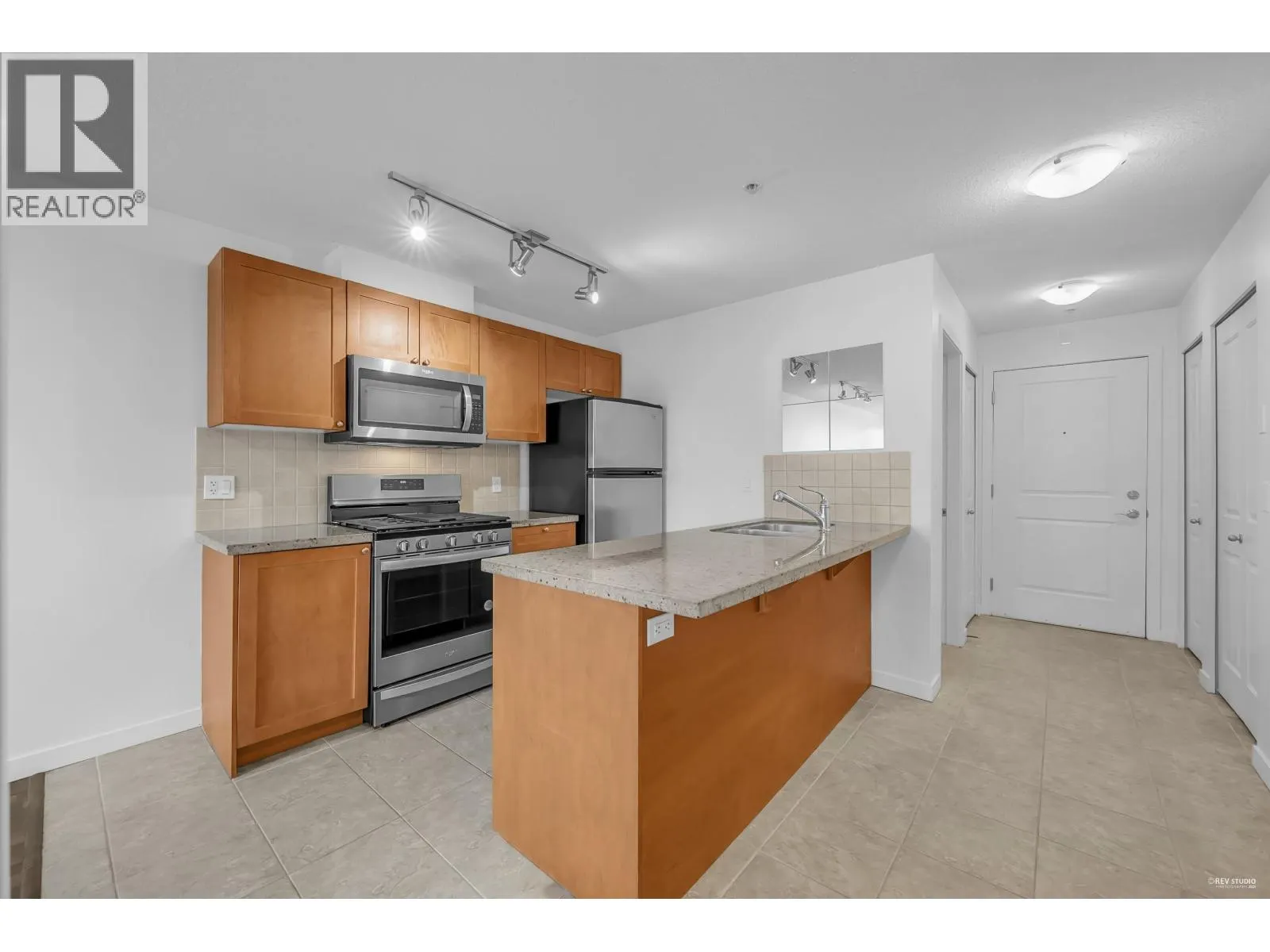 309 2636 E HASTINGS STREET