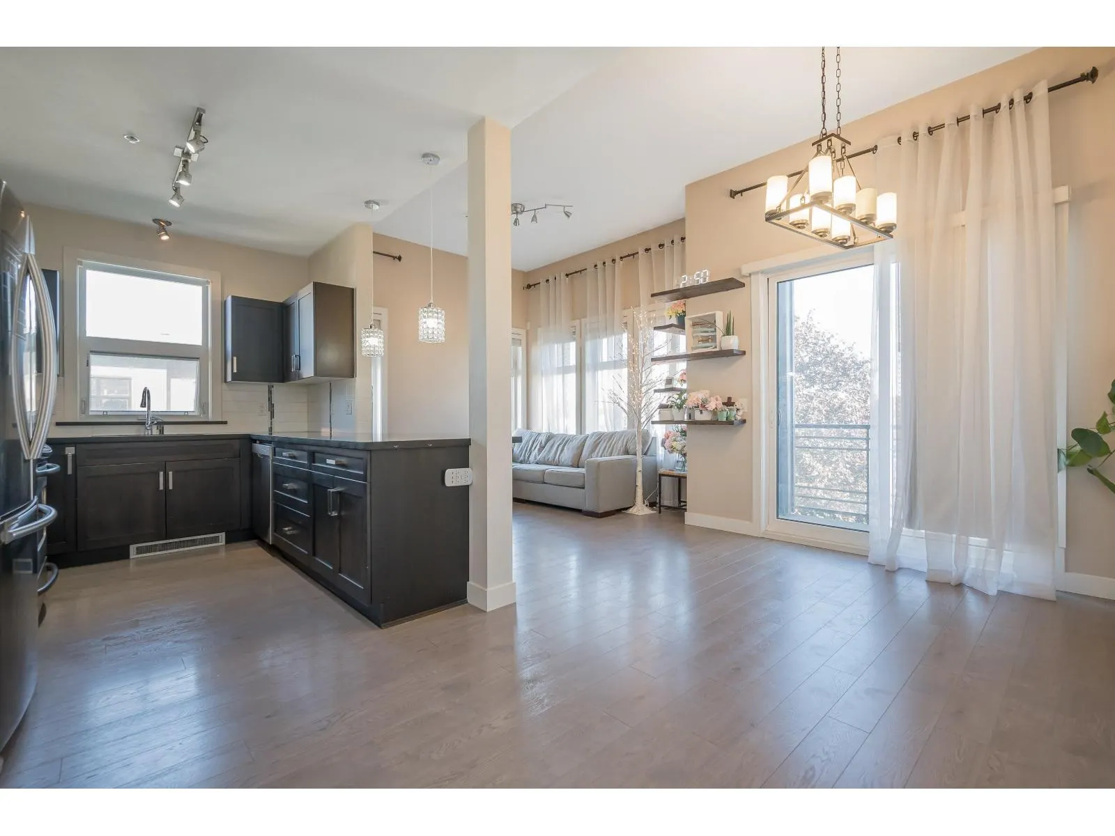 403 20068 FRASER HIGHWAY