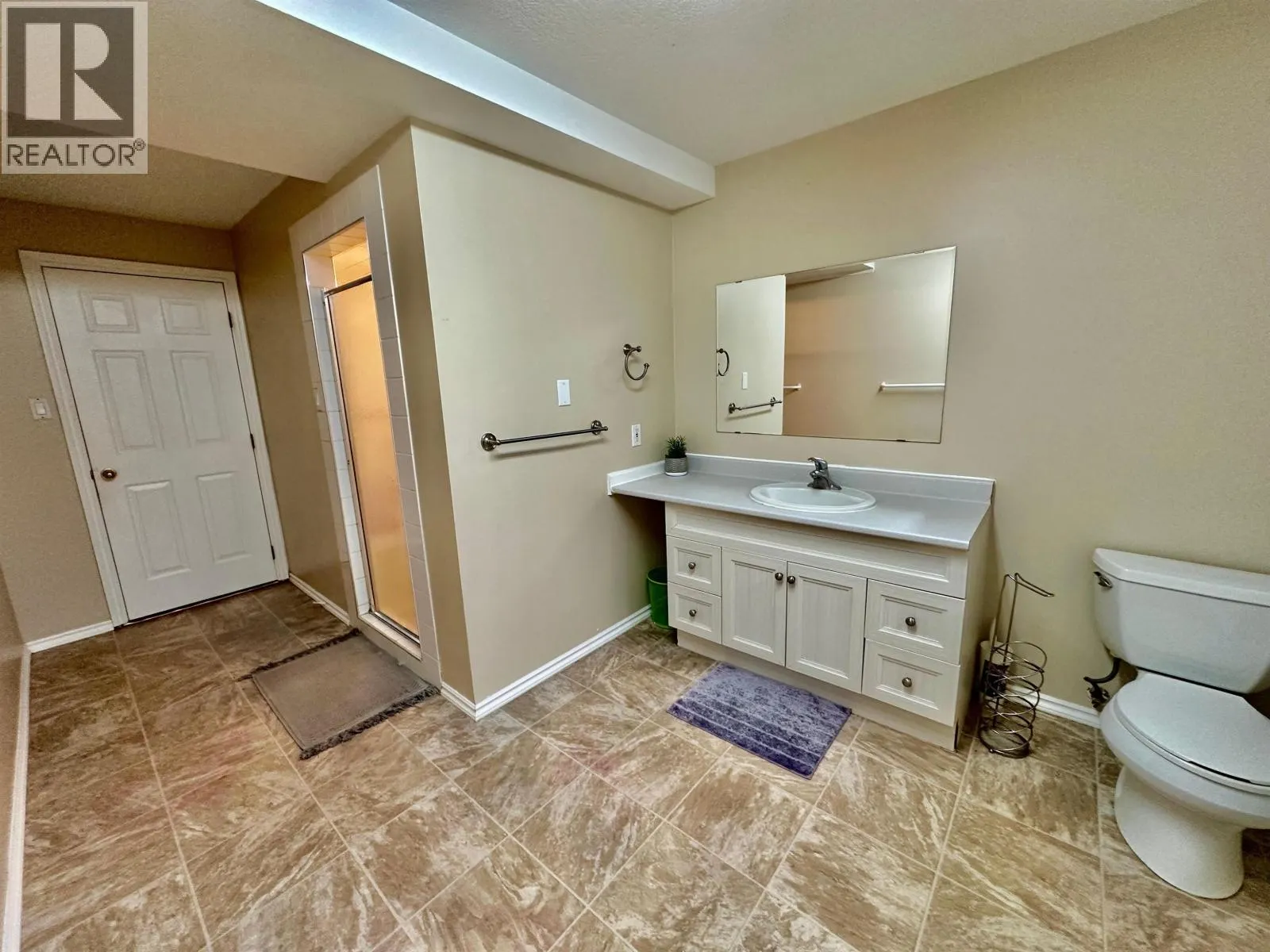 10504 114 AVENUE