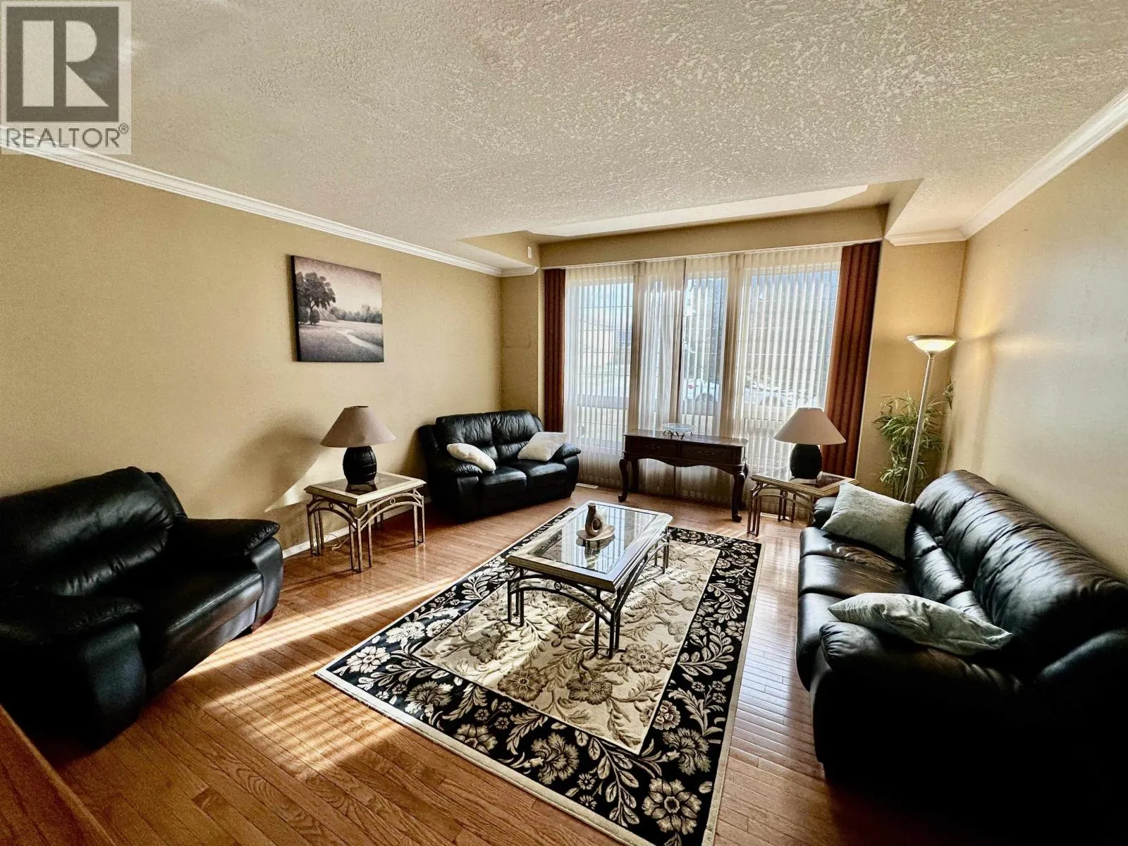 10504 114 AVENUE
