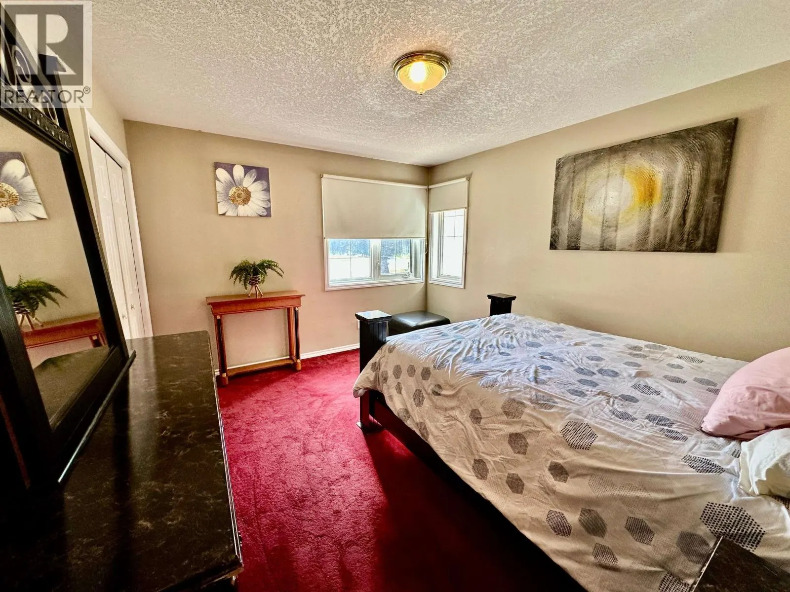 10504 114 AVENUE