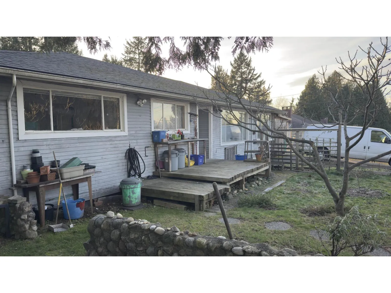9401 DAWSON CRESCENT