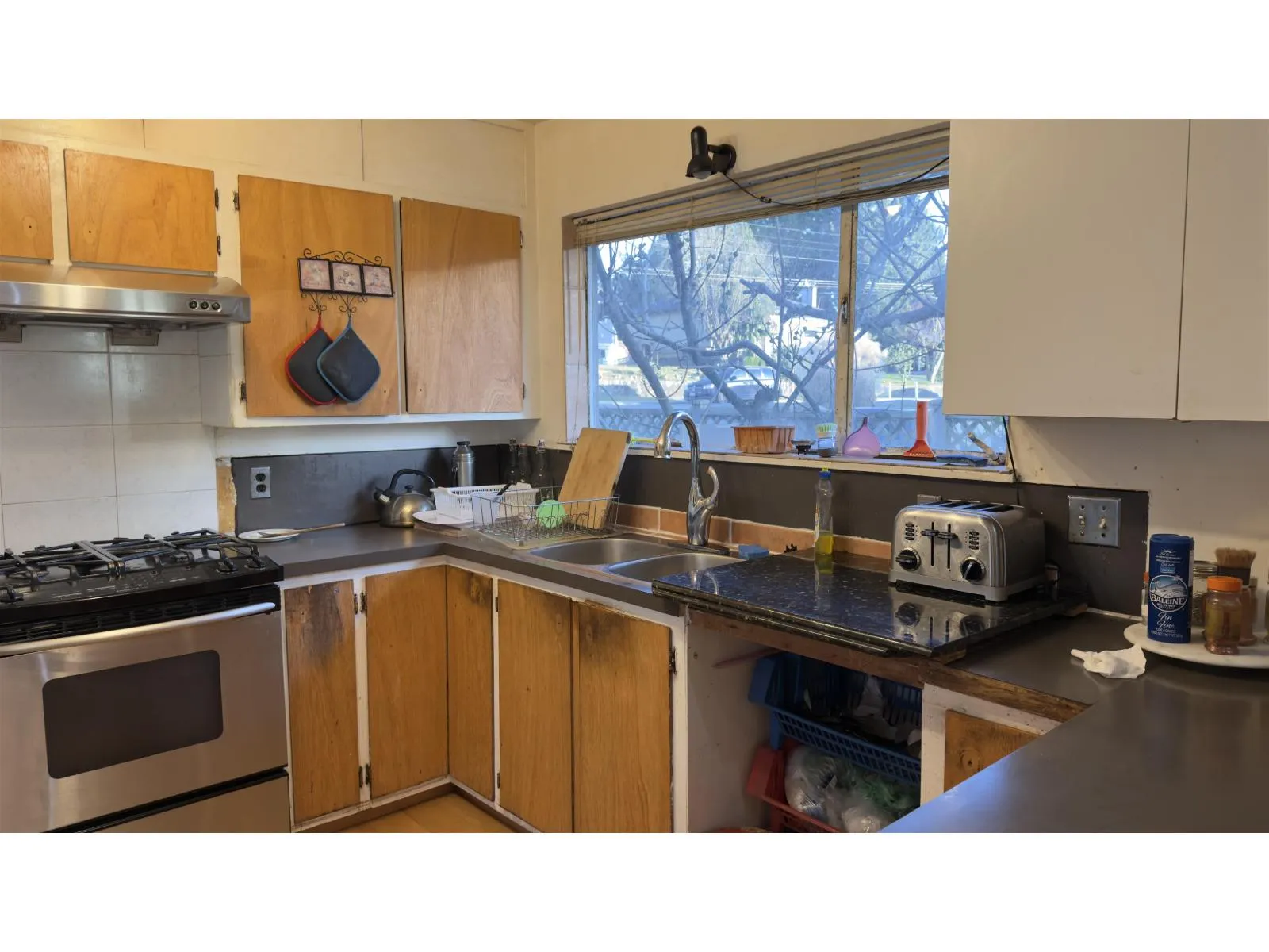 9401 DAWSON CRESCENT