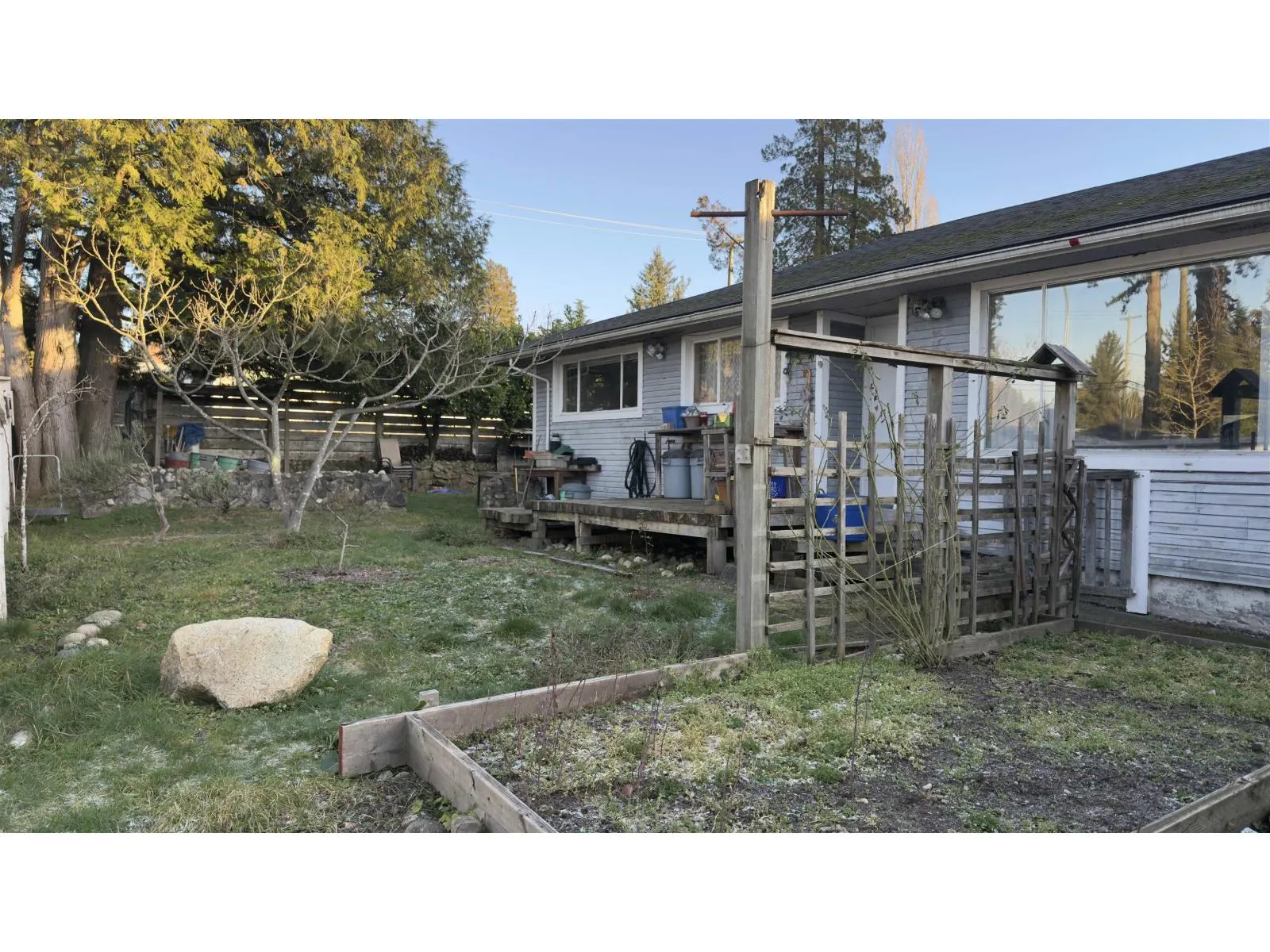 9401 DAWSON CRESCENT