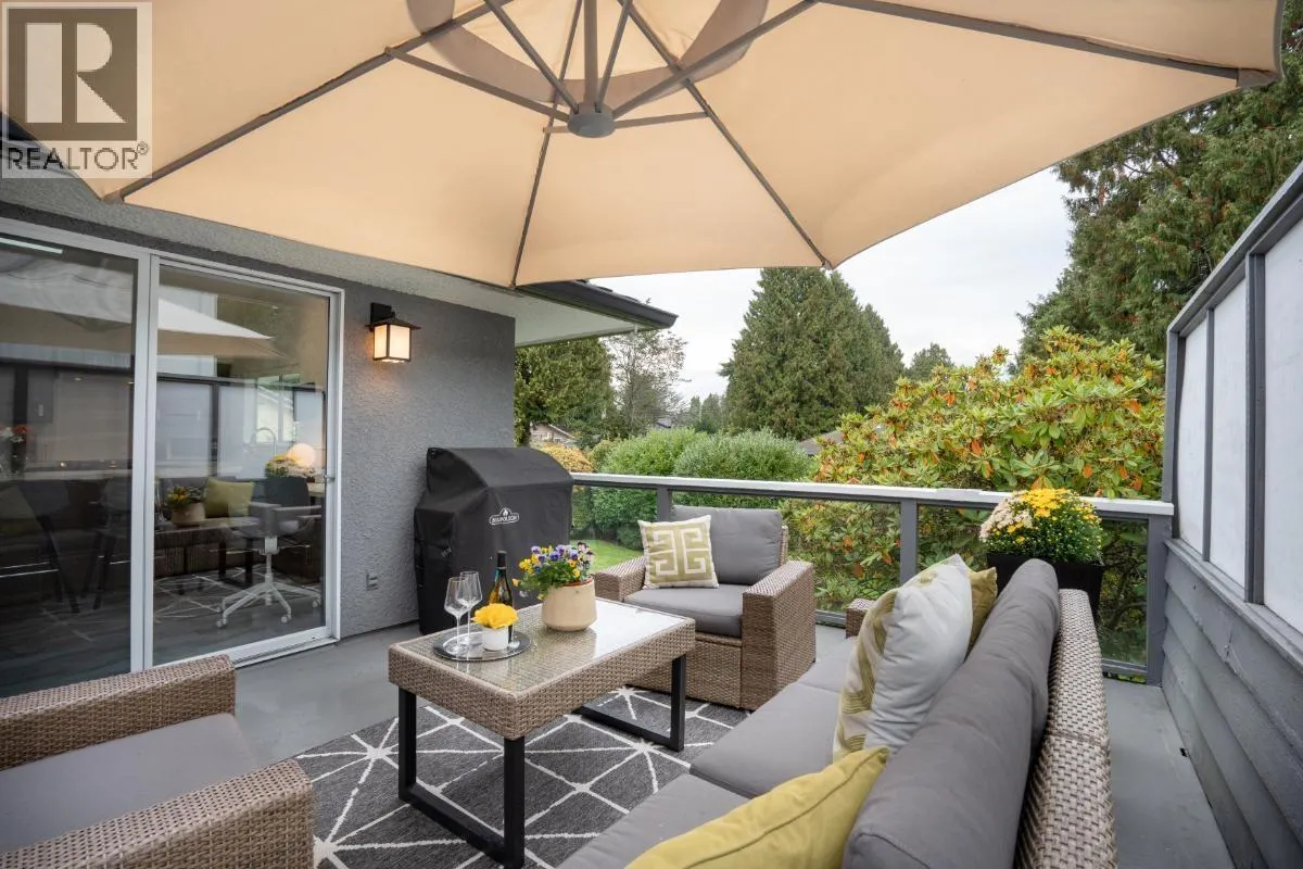 1038 BAYVIEW DRIVE