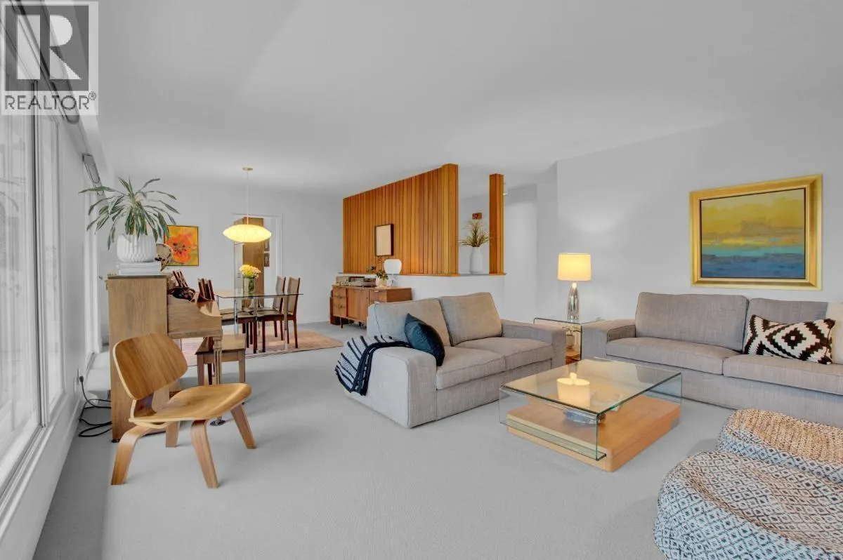 1038 BAYVIEW DRIVE